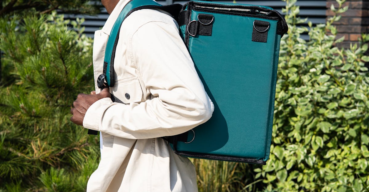 5 Essential Features of a Recycled Backpack for Conscious Travelers