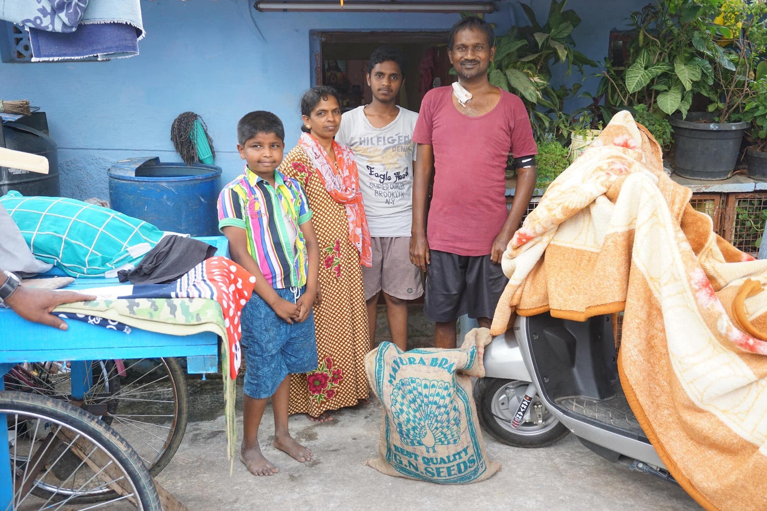 Deckles Family #00166 - Rice Love