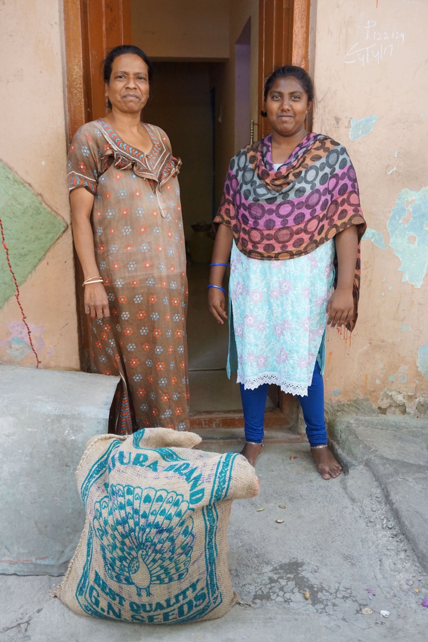 Lilly & Sarwana Family #00169 - Rice Love