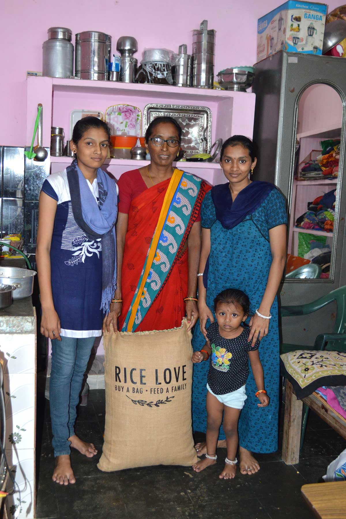 Nalla Renuka Family #792 - Rice Love