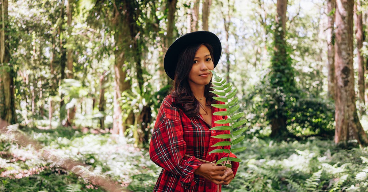 5 Sustainable Travel Outfit Ideas Featuring Premium Tri-Blend Tees and Recycled Backpacks